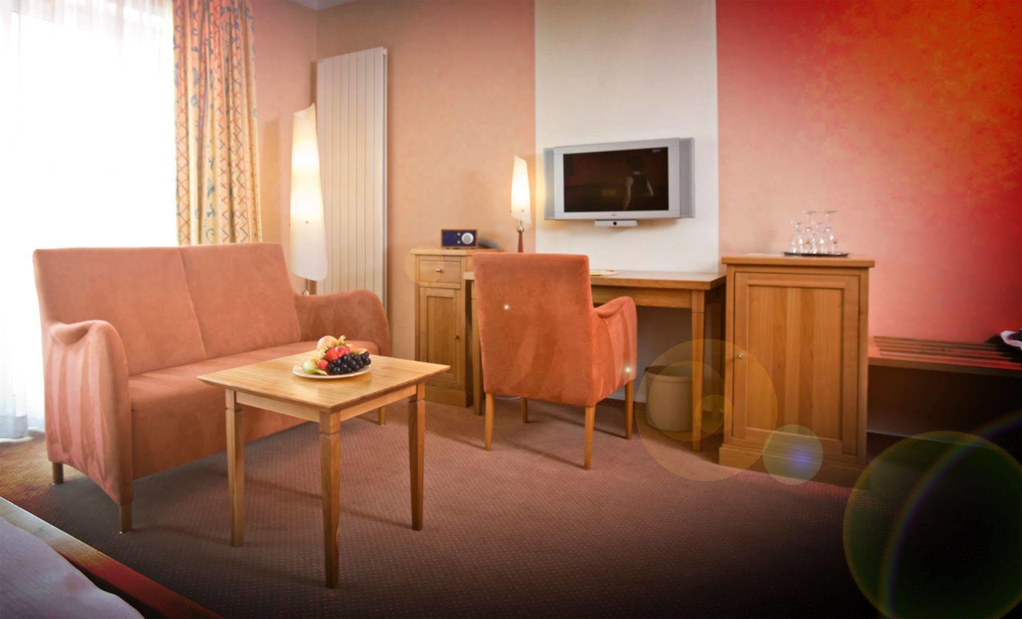 Hotel Sonne レーダ・ヴィーデンブリュック エクステリア 写真